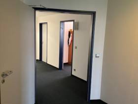 ruhiges,sehr ordentliches 50m² Büro / -gemeinschaft *all Inklusive*