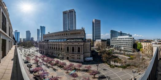 Exclusives Business Center auf dem Opernplatz