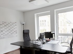 Sehr zentrales, 75 qm großes Büro mit Tagungsraum, eigener Zugang