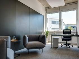 Vollmöbliertes Büro in Coworking Center in Ismaning