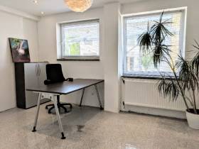 Office-Center Hoisten